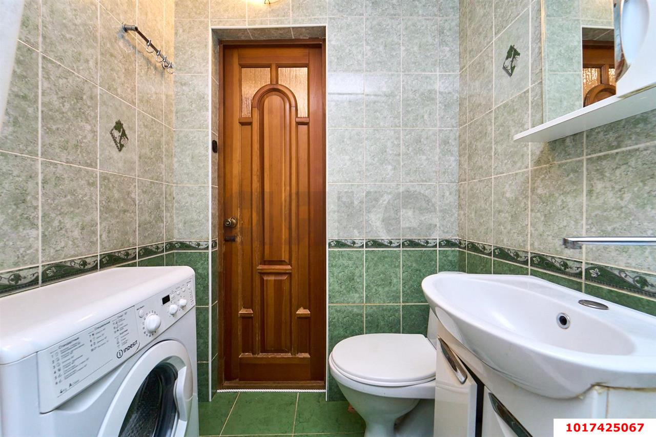Фото №10: 3-комнатная квартира 55&nbsp;м², 4/5&nbsp;эт. - Краснодар, мкр. Центральный внутригородской округ, ул. Красная, 206