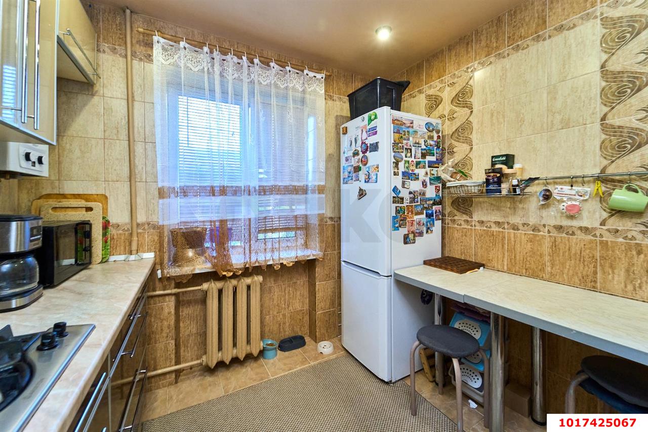 Фото №7: 3-комнатная квартира 55&nbsp;м², 4/5&nbsp;эт. - Краснодар, мкр. Центральный внутригородской округ, ул. Красная, 206