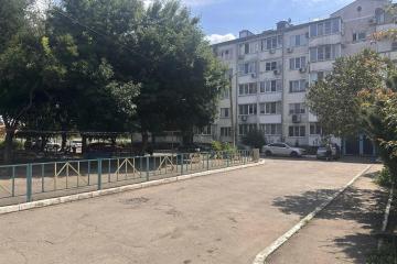 Фото №1: 3-комнатная квартира 78&nbsp;м², 2/5&nbsp;эт. - Ленина, мкр. Карасунский внутригородской округ, ул. Наримановская, 6