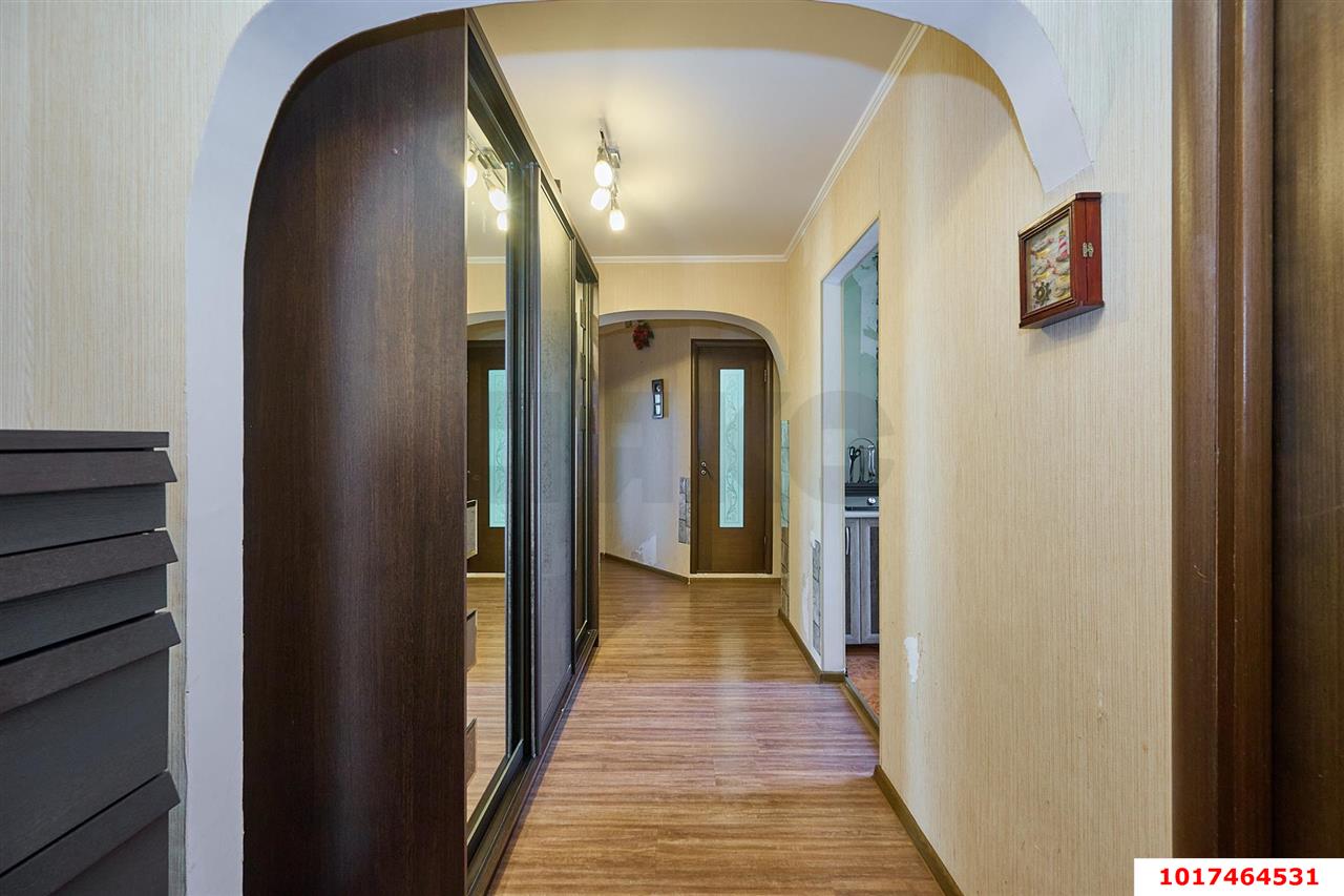 Фото №4: 4-комнатная квартира 81&nbsp;м², 7/10&nbsp;эт. - Краснодар, Западный внутригородской округ, мкр. Юбилейный, ул. Рождественская набережная, 21