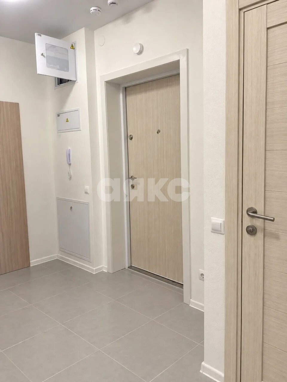 Фото №6: 3-комнатная квартира 74&nbsp;м², 12/24&nbsp;эт. - Москва, ул. Михайлова, 15
