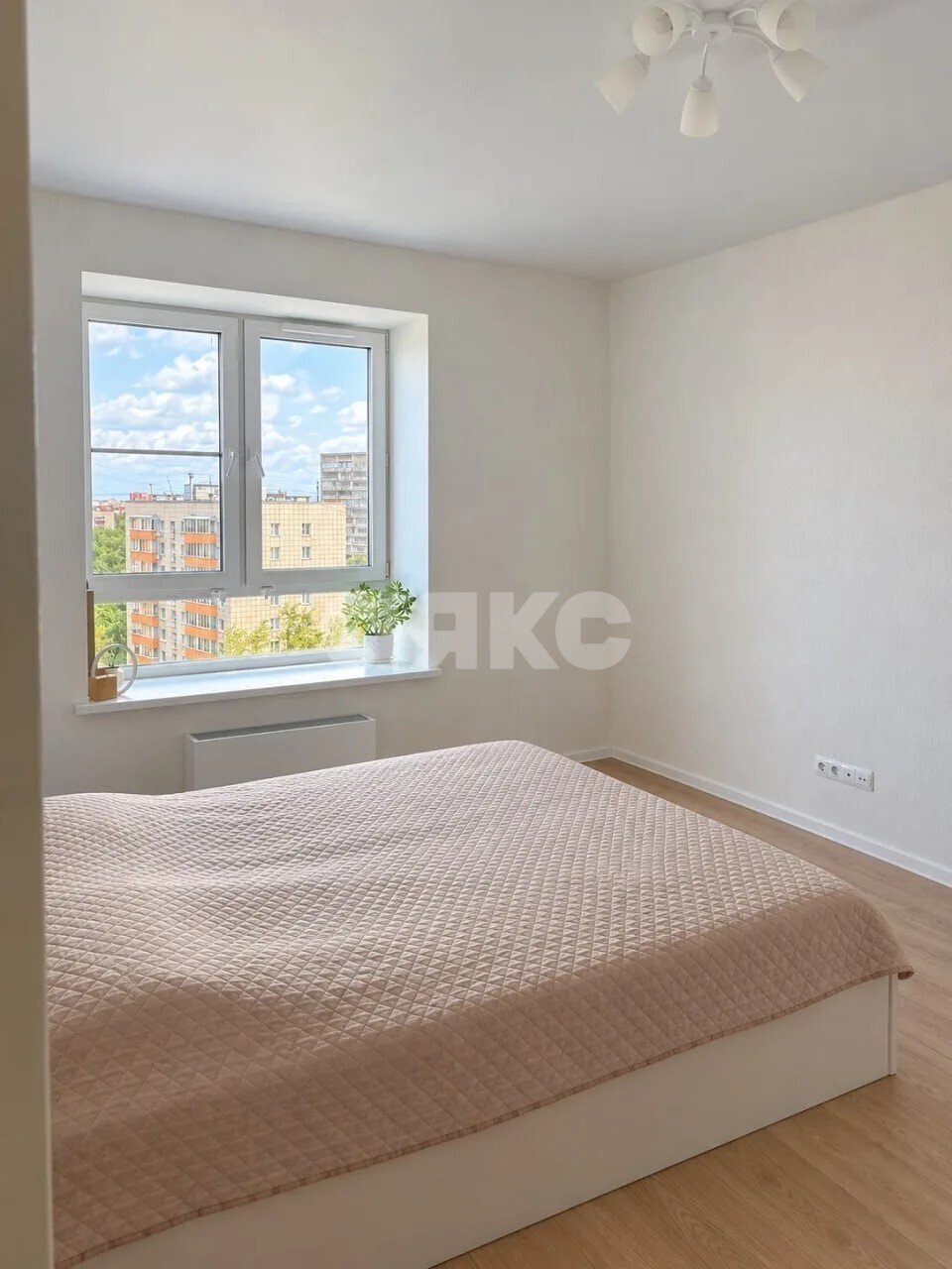 Фото №2: 3-комнатная квартира 74&nbsp;м², 12/24&nbsp;эт. - Москва, ул. Михайлова, 15