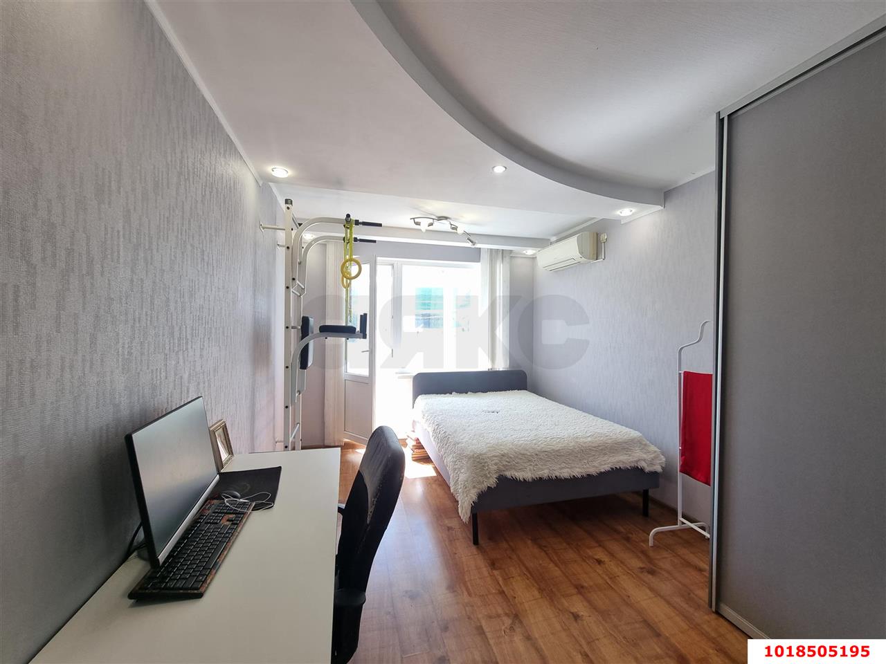 Фото №4: 3-комнатная квартира 71&nbsp;м², 2/12&nbsp;эт. - Краснодар, Западный внутригородской округ, мкр. Юбилейный, пр-кт Чекистов, 9