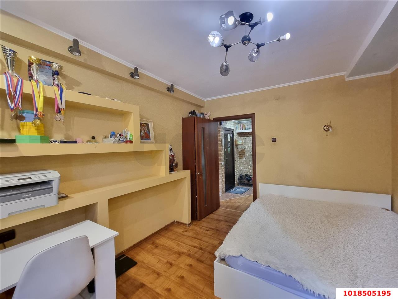 Фото №8: 3-комнатная квартира 71&nbsp;м², 2/12&nbsp;эт. - Краснодар, Западный внутригородской округ, мкр. Юбилейный, пр-кт Чекистов, 9