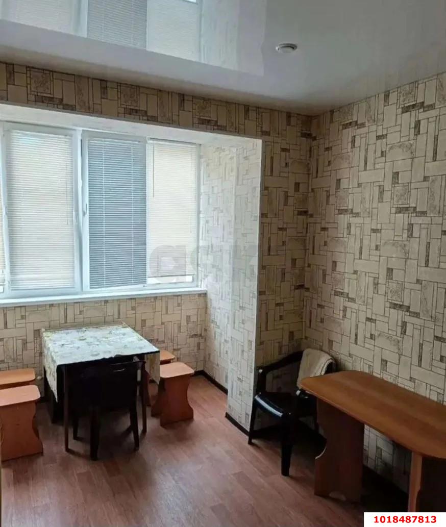Фото №3: 1-комнатная квартира 43&nbsp;м², 3/6&nbsp;эт. - Краснодар, Прикубанский внутригородской округ, мкр. Музыкальный, ул. имени Сергея Есенина, 98