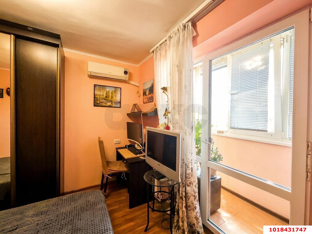Фото №7: 2-комнатная квартира 45&nbsp;м², 5/5&nbsp;эт. - Краснодар, Прикубанский внутригородской округ, мкр. имени Маршала Жукова, ул. Кореновская, 15