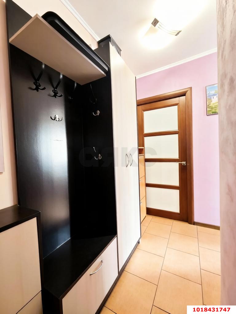 Фото №11: 2-комнатная квартира 45&nbsp;м², 5/5&nbsp;эт. - Краснодар, Прикубанский внутригородской округ, мкр. имени Маршала Жукова, ул. Кореновская, 15