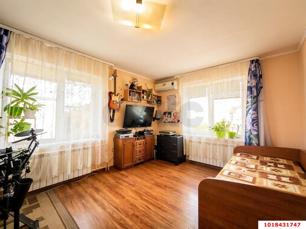 Фото №5: 2-комнатная квартира 45&nbsp;м², 5/5&nbsp;эт. - Краснодар, Прикубанский внутригородской округ, мкр. имени Маршала Жукова, ул. Кореновская, 15