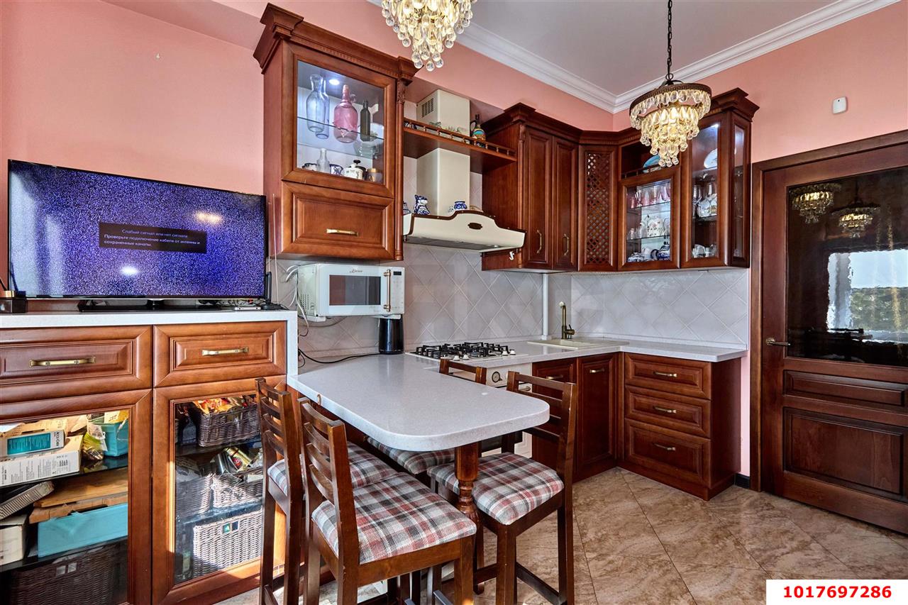 Фото №5: 4-комнатная квартира 97&nbsp;м², 3/4&nbsp;эт. - Краснодар, Западный внутригородской округ, мкр. Центральный, ул. Чкалова, 167