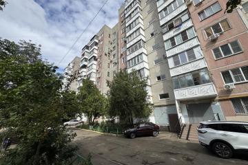 Фото №1: 1-комнатная квартира 38 м², 9/10 эт. - Краснодар, мкр. Завод Измерительных Приборов, ул. Московская, 48