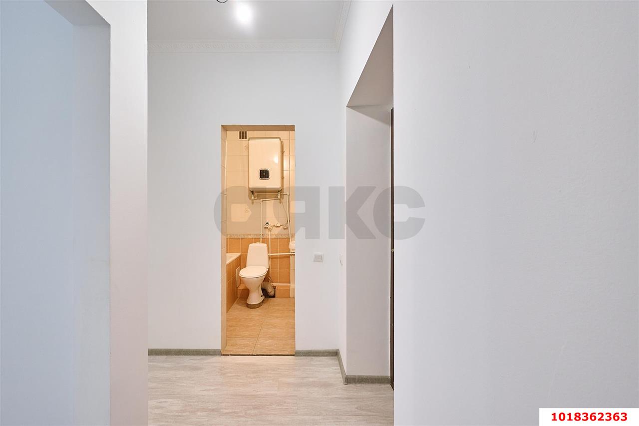 Фото №3: 1-комнатная квартира 35&nbsp;м², 2/4&nbsp;эт. - Краснодар, мкр. Прикубанский внутригородской округ, ул. Тепличная, 100