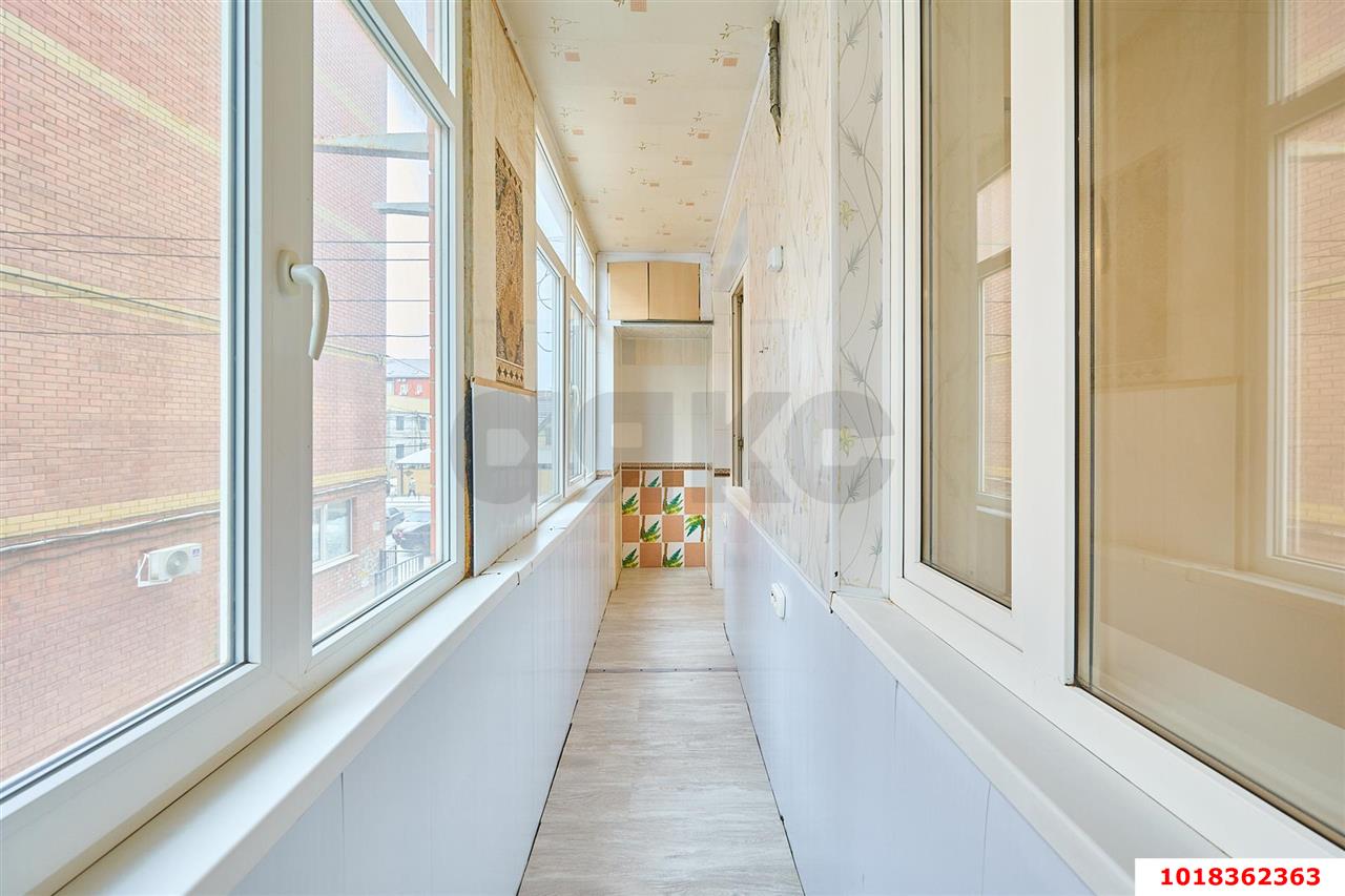Фото №5: 1-комнатная квартира 35&nbsp;м², 2/4&nbsp;эт. - Краснодар, мкр. Прикубанский внутригородской округ, ул. Тепличная, 100