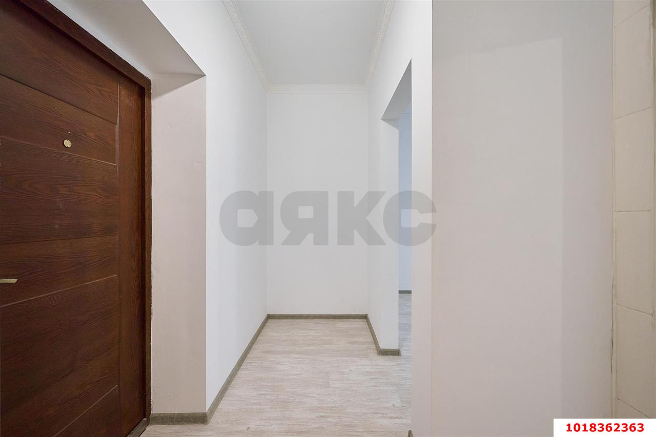 Фото №4: 1-комнатная квартира 35&nbsp;м², 2/4&nbsp;эт. - Краснодар, мкр. Прикубанский внутригородской округ, ул. Тепличная, 100