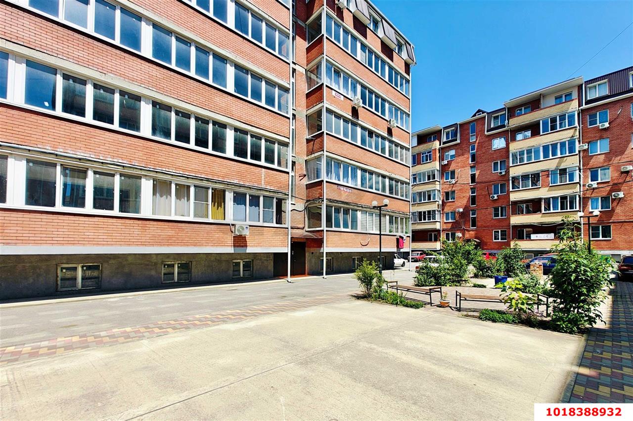 Фото №2: 4-комнатная квартира 110&nbsp;м², 2/6&nbsp;эт. - Берёзовый, Прикубанский внутригородской округ, мкр. Витаминкомбинат, ул. 2-я Целиноградская, 38/3