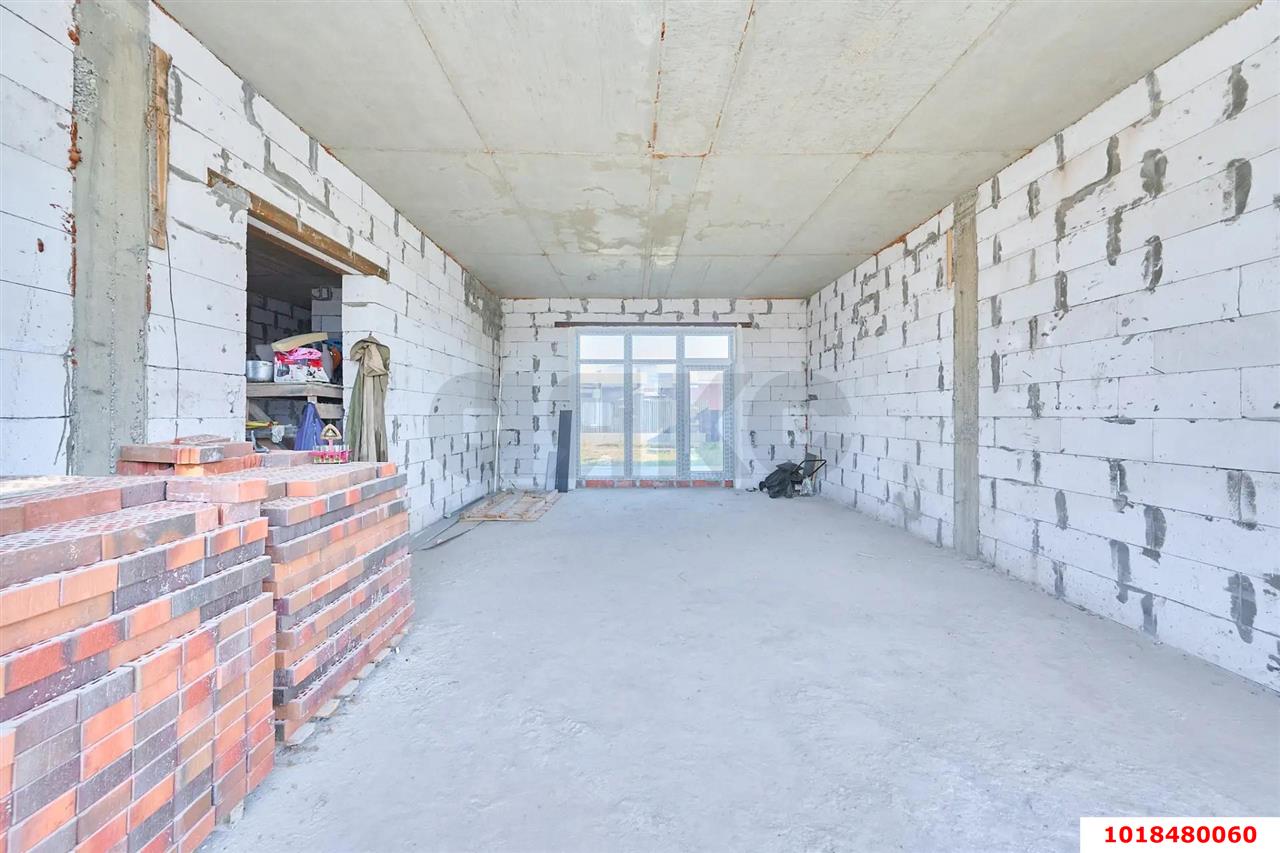 Фото №15: Дом 270&nbsp;м² + 6.69&nbsp;сот., 2&nbsp;эт. - Краснодар, Прикубанский внутригородской округ, п. коттеджный  Кореновская Усадьба, пр-д 1-й Лиговский, 1/15А