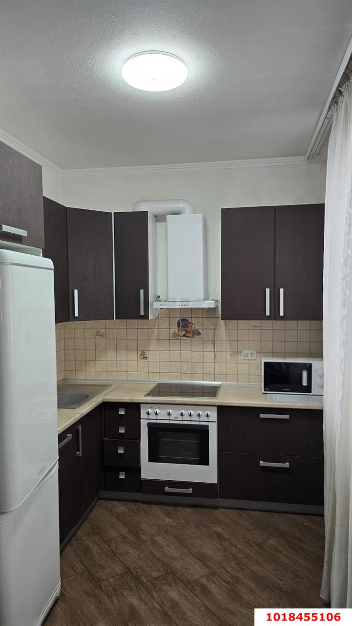 Фото №2: 1-комнатная квартира 35&nbsp;м², 3/4&nbsp;эт. - Краснодар, Прикубанский внутригородской округ, мкр. Новый, ул. 3-я Урожайная, 33