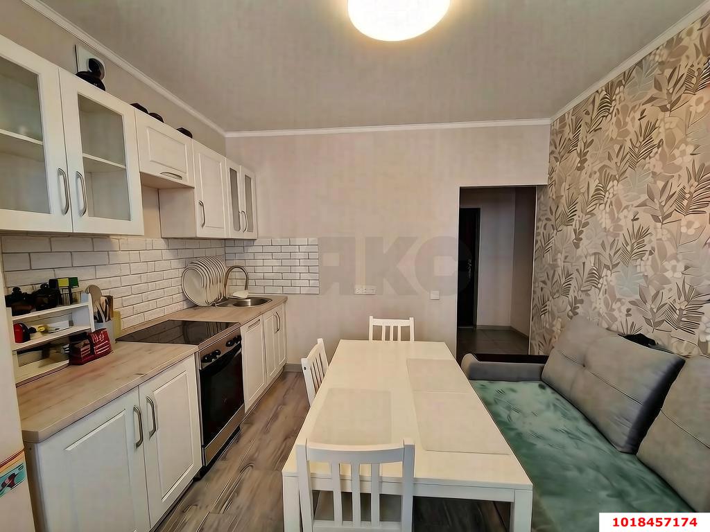 Фото №2: 1-комнатная квартира 39&nbsp;м², 5/5&nbsp;эт. - Новая Адыгея, мкр. жилой комплекс Мега, ул. Бжегокайская, 90/2к4