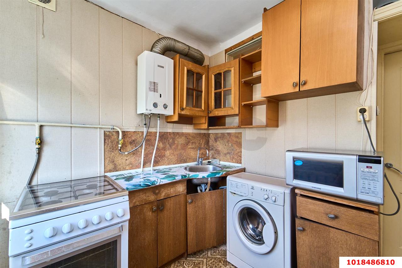 Фото №2: 3-комнатная квартира 54&nbsp;м², 5/5&nbsp;эт. - Краснодар, Центральный внутригородской округ, мкр. Черёмушки, ул. Бургасская, 4