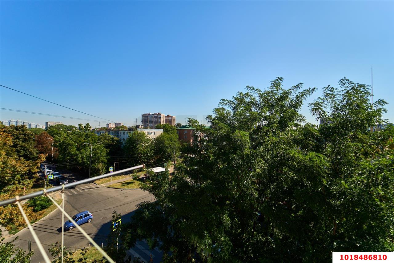 Фото №9: 3-комнатная квартира 54&nbsp;м², 5/5&nbsp;эт. - Краснодар, Центральный внутригородской округ, мкр. Черёмушки, ул. Бургасская, 4