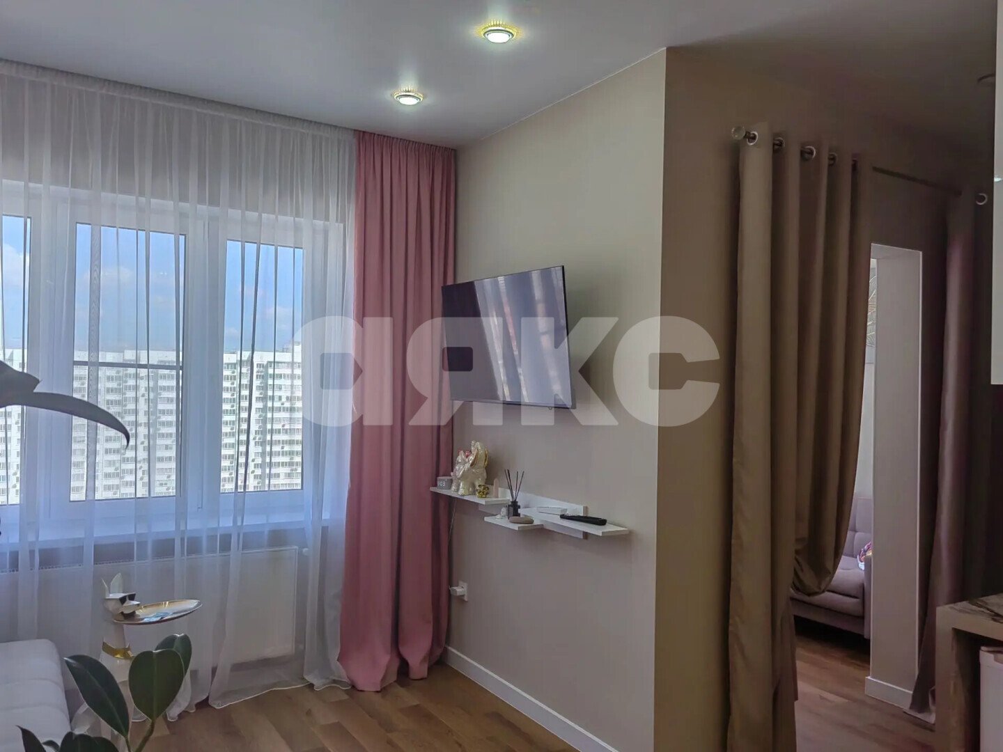 Фото №4: 1-комнатная квартира 39&nbsp;м², 13/16&nbsp;эт. - Анапа, Горгиппия, ЖК Горгиппия Морская, мкр. жилой дом На Адмирала Пустошкина, ул. Ленина, 190к2