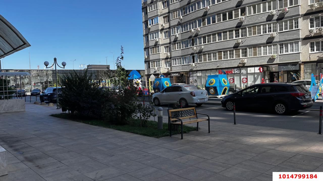 Фото №2: Торговое помещение 50&nbsp;м², 1/17&nbsp;эт. - Краснодар, Прикубанский внутригородской округ, имени Петра Метальникова, мкр. ЖК Выше, ул. Евгении Жигуленко, 25к2