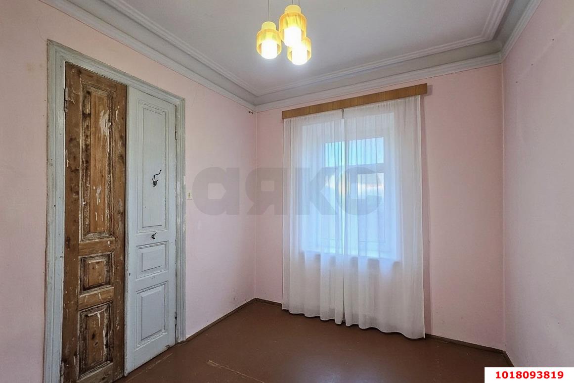 Фото №6: 2-комнатная квартира 58&nbsp;м², 1/1&nbsp;эт. - Краснодар, Центральный внутригородской округ, мкр. Центральный, ул. Красноармейская, 73