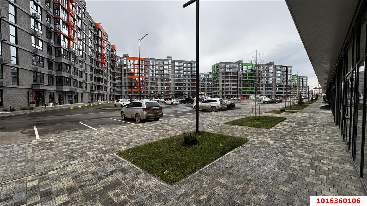 Фото №8: Торговое помещение 47&nbsp;м², 1/9&nbsp;эт. - Краснодар, Прикубанский внутригородской округ, мкр. жилой комплекс Друзья, ул. имени Генерала Брусилова, 28к4