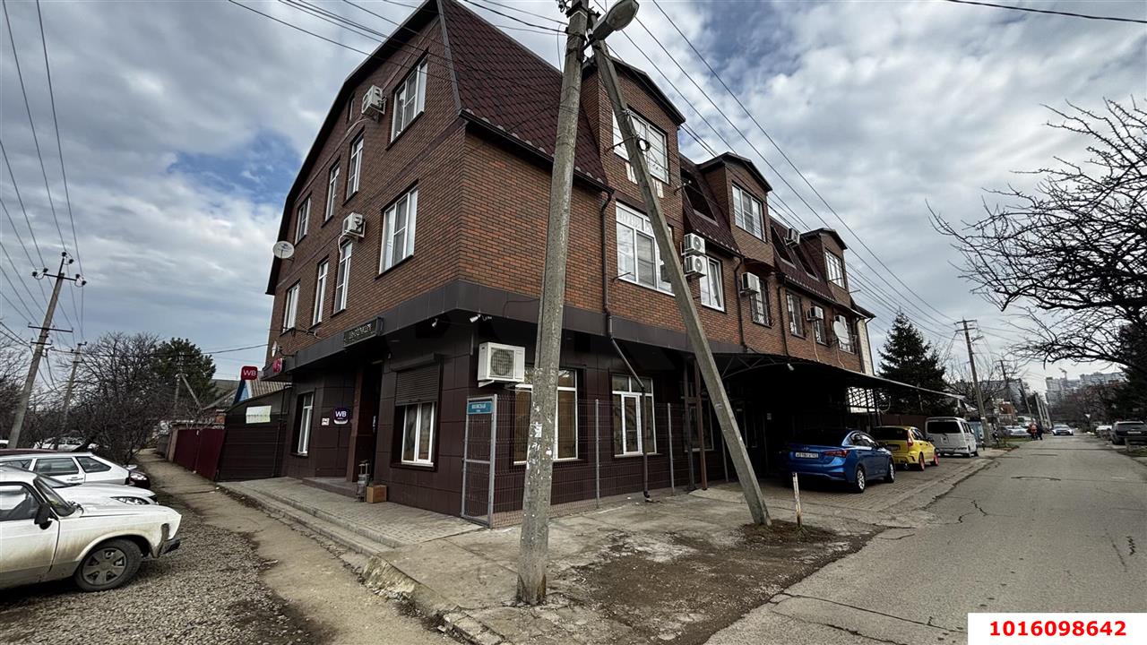 Фото №6: Торговое помещение 92&nbsp;м², 1/4&nbsp;эт. - Краснодар, Карасунский внутригородской округ, мкр. Хлопчато-бумажный Комбинат, ул. Волжская, 54