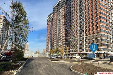Фото №1: Торговое помещение 44 м², 1/24 эт. - Краснодар, мкр. Парк Победы, ул. Героя Пешкова, 14