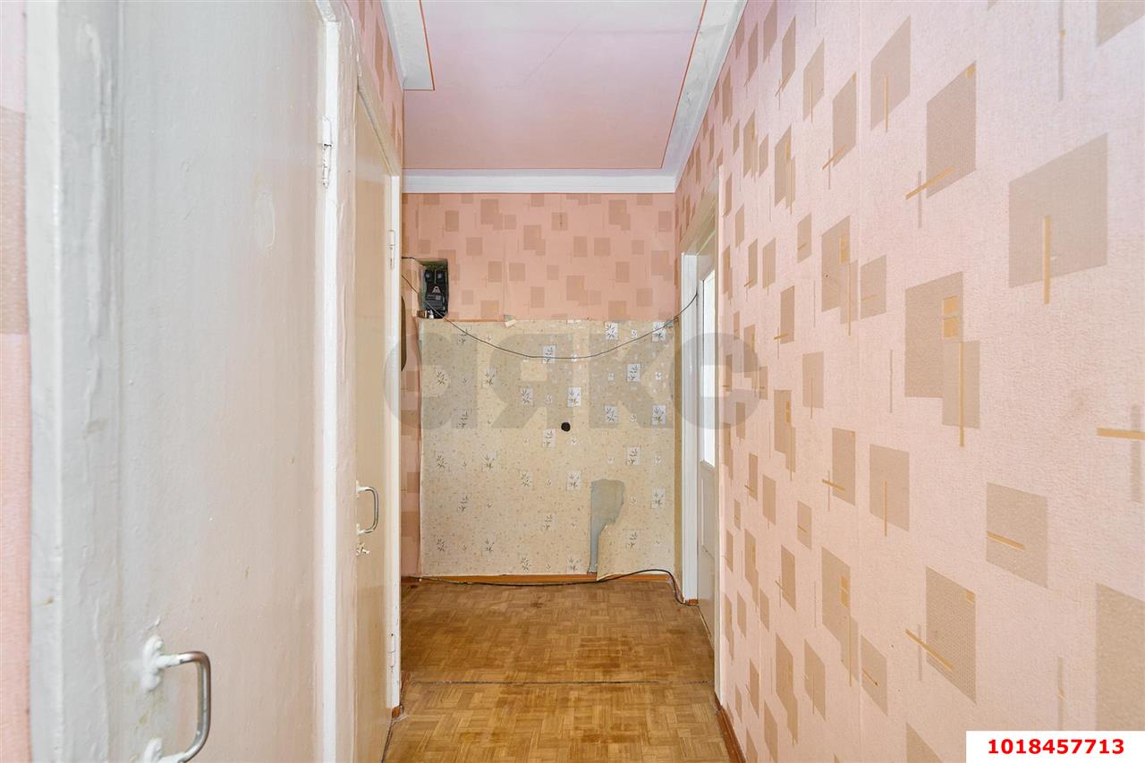 Фото №17: 2-комнатная квартира 40&nbsp;м², 3/5&nbsp;эт. - Краснодар, мкр. Западный внутригородской округ, пр-д Ватутина, 4