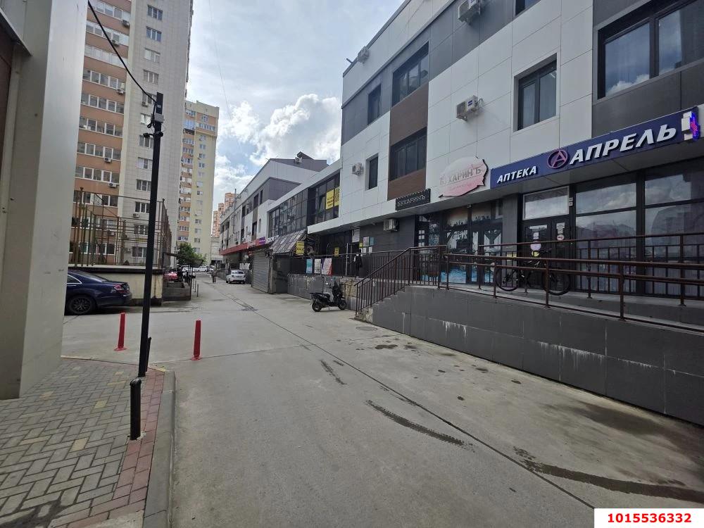 Фото №4: Торговое помещение 199&nbsp;м², 1/4&nbsp;эт. - Краснодар, Прикубанский внутригородской округ, Краевая Клиническая Больница, мкр. жилой комплекс Спорт-Сити, ул. Домбайская, 10/1к1
