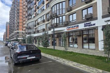 Фото №1: Торговое помещение 51 м², 1/17 эт. - Краснодар, мкр. жилой комплекс Самолёт-4, ул. Ивана Беличенко, 95