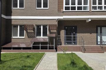 Фото №1: Торговое помещение 134&nbsp;м², 1/16&nbsp;эт. - Краснодар, мкр. 2-я Площадка, ул. Ветеранов, 85к4