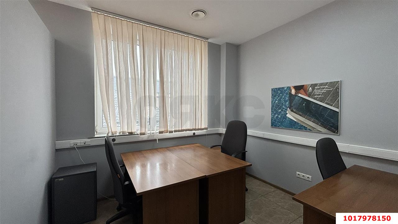 Фото №6: Офисное помещение 231&nbsp;м², 4/5&nbsp;эт. - Краснодар, мкр. Западный внутригородской округ, ул. Красных Партизан, 218