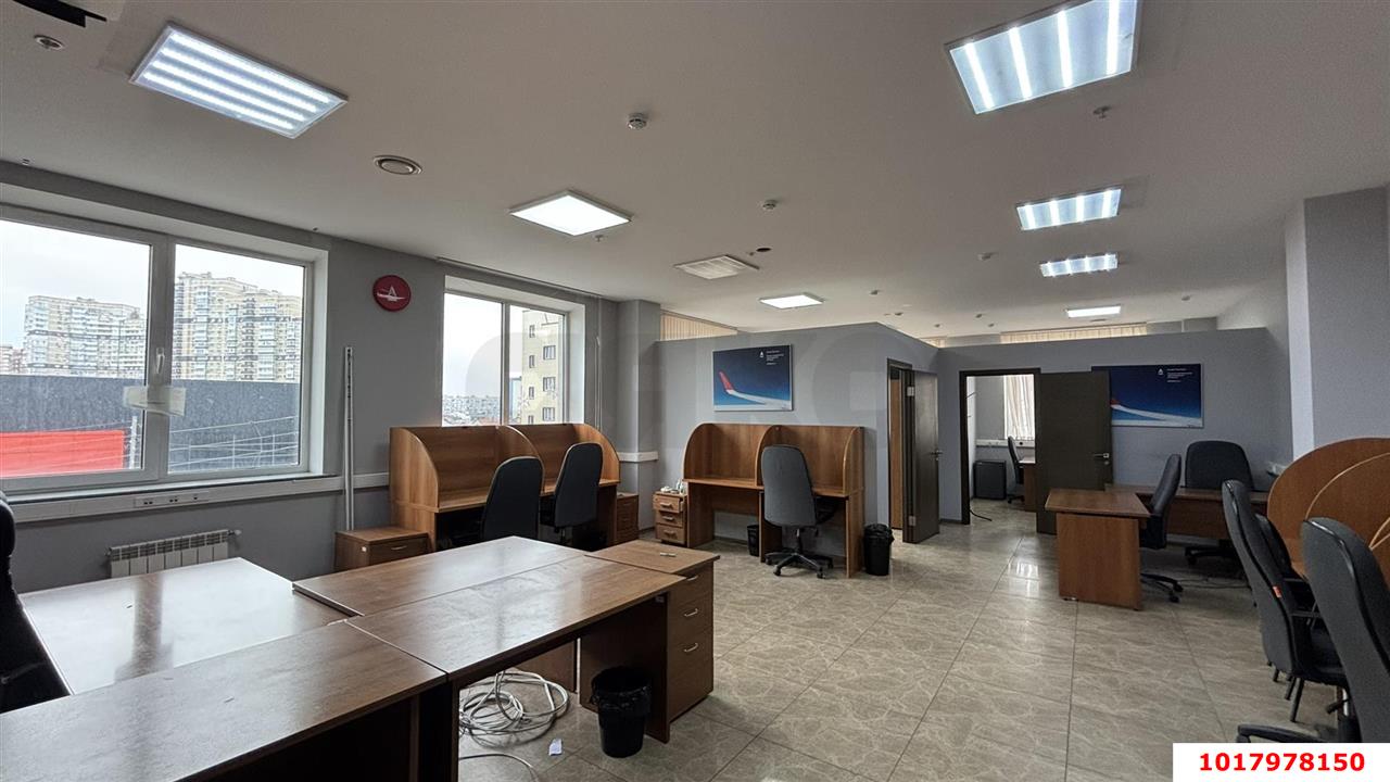 Фото №3: Офисное помещение 231&nbsp;м², 4/5&nbsp;эт. - Краснодар, мкр. Западный внутригородской округ, ул. Красных Партизан, 218