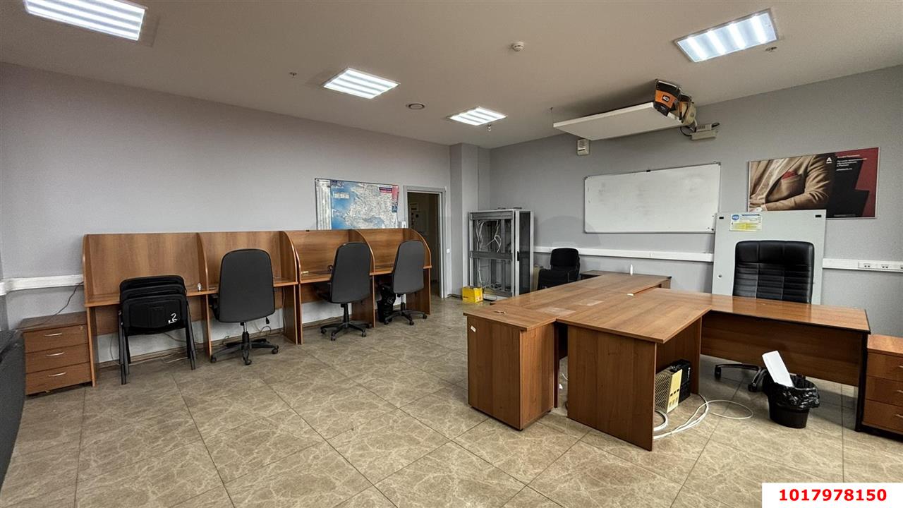 Фото №4: Офисное помещение 231&nbsp;м², 4/5&nbsp;эт. - Краснодар, мкр. Западный внутригородской округ, ул. Красных Партизан, 218
