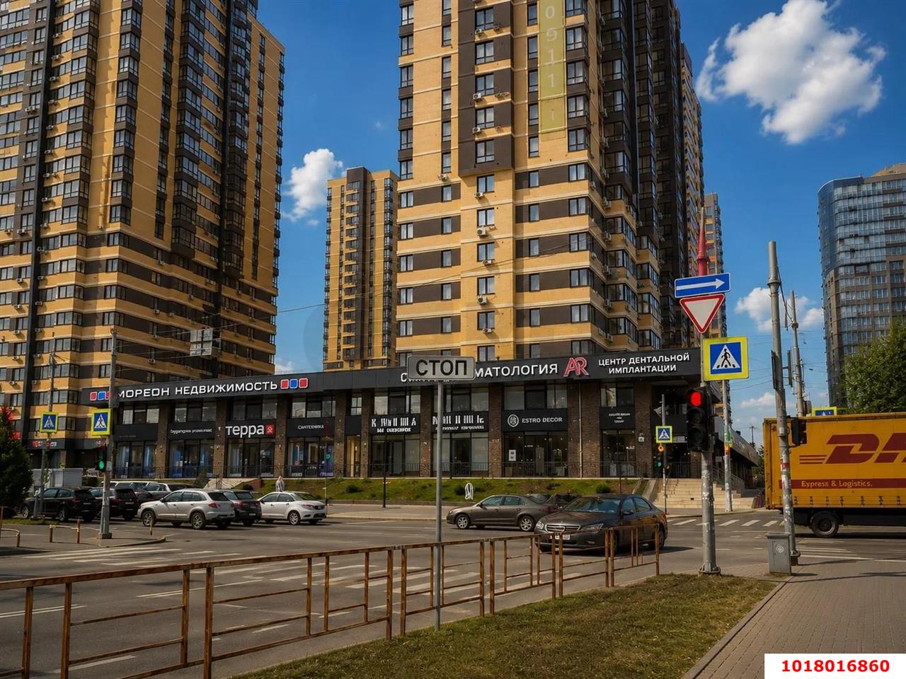 Фото №1: Торговое помещение 71&nbsp;м², 1/25&nbsp;эт. - Краснодар, Карасунский внутригородской округ, Хлопчато-бумажный Комбинат, мкр. жилой комплекс Галактика, ул. Уральская, 71к2
