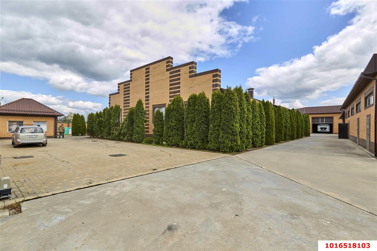 Фото №5: Отдельное здание 1200&nbsp;м², 1/2&nbsp;эт. - Каменный, ул. Новорождественское шоссе, 4