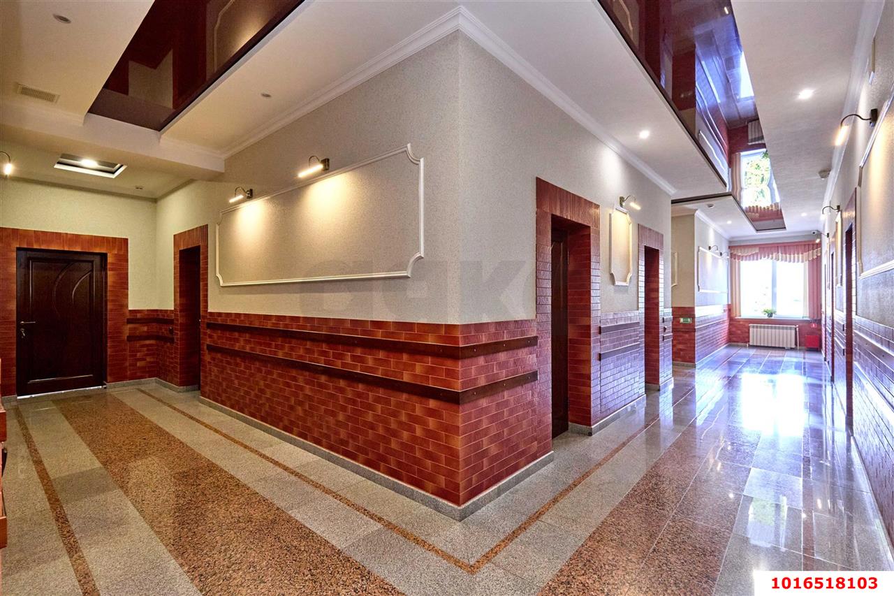 Фото №8: Отдельное здание 1200&nbsp;м², 1/2&nbsp;эт. - Каменный, ул. Новорождественское шоссе, 4