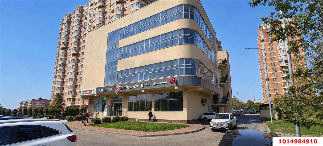 Фото №1: Торговое помещение 830&nbsp;м², 2/4&nbsp;эт. - Краснодар, Прикубанский внутригородской округ, 9-й километр, мкр. ЖК Валентина, ул. имени Дзержинского, 64/2
