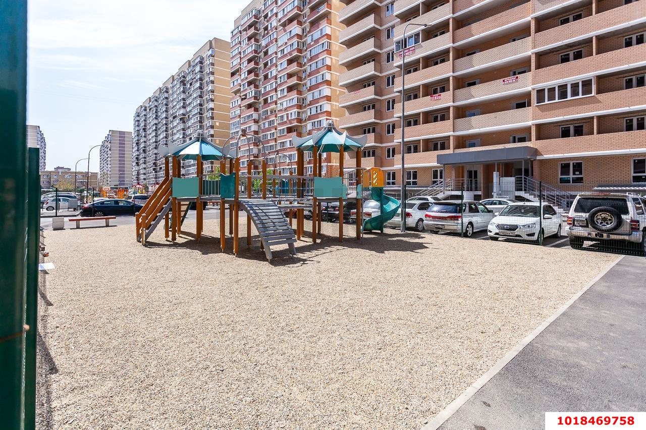 Фото №2: 3-комнатная квартира 62&nbsp;м², 19/19&nbsp;эт. - Краснодар, Прикубанский внутригородской округ, имени Петра Метальникова, мкр. жилой комплекс Радуга, ул. Евгении Жигуленко, 7к2