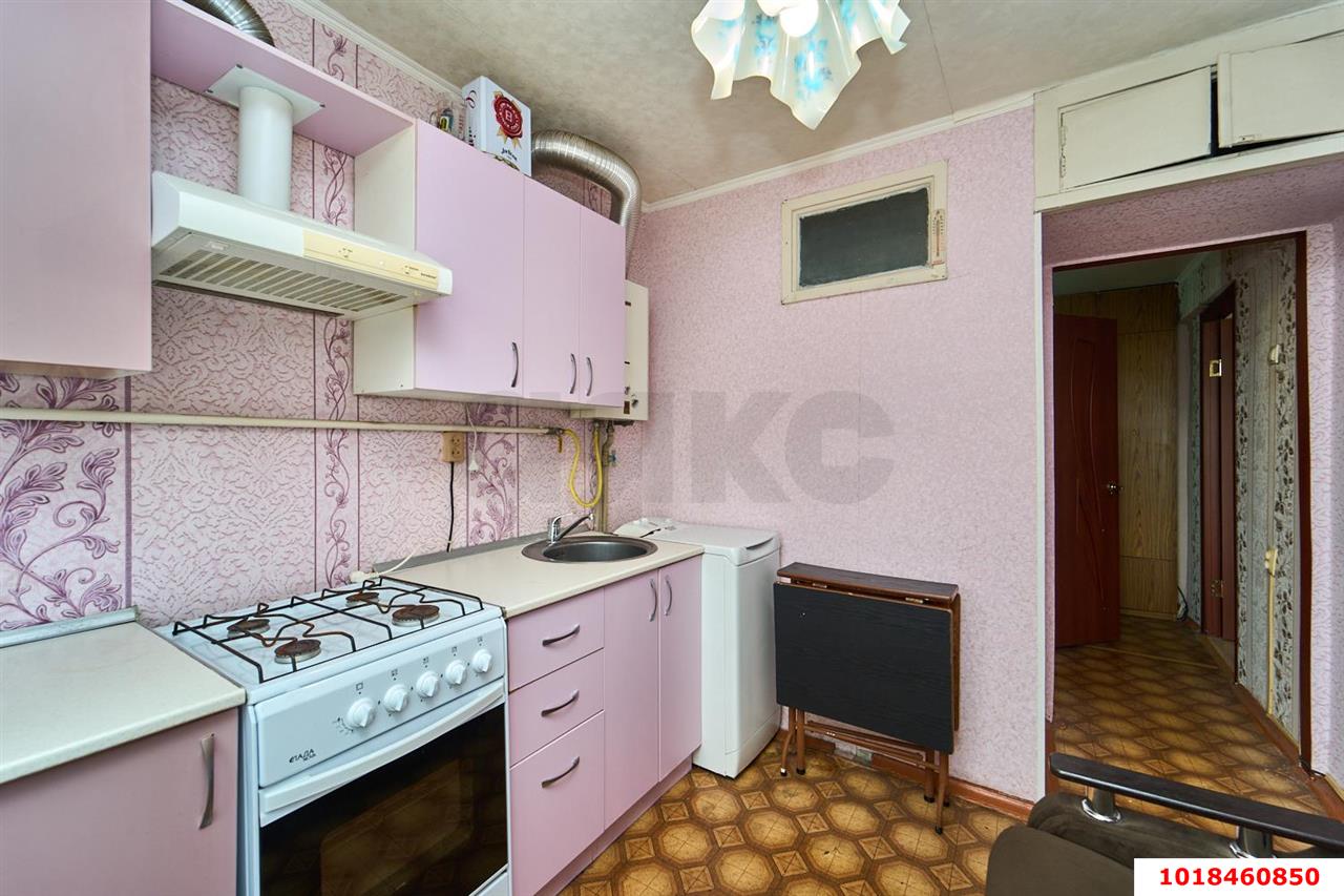 Фото №4: 1-комнатная квартира 30&nbsp;м², 5/5&nbsp;эт. - Краснодар, Карасунский внутригородской округ, мкр. Черёмушки, ул. Селезнёва, 126