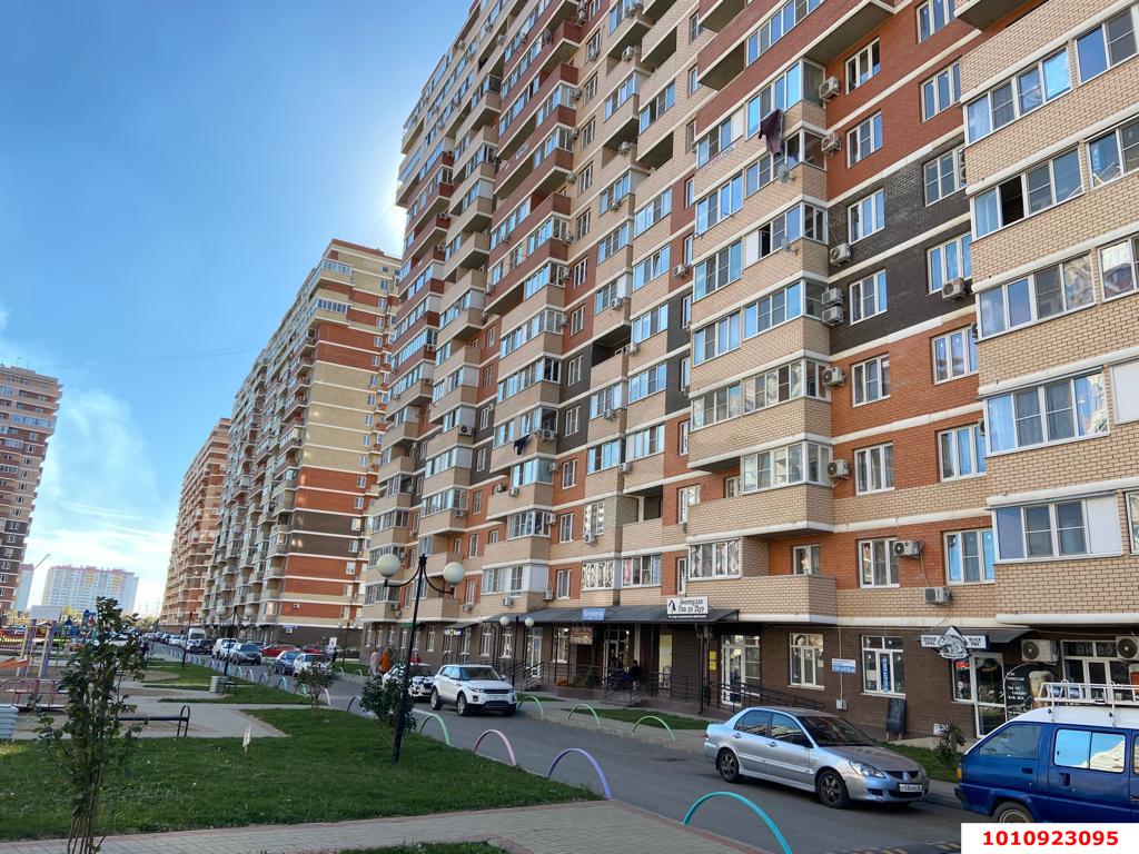 Фото №4: Торговое помещение 91&nbsp;м², 1/18&nbsp;эт. - Краснодар, Карасунский внутригородской округ, Гидростроителей, мкр. жилой комплекс Премьера, ул. Автолюбителей, 1/7к1