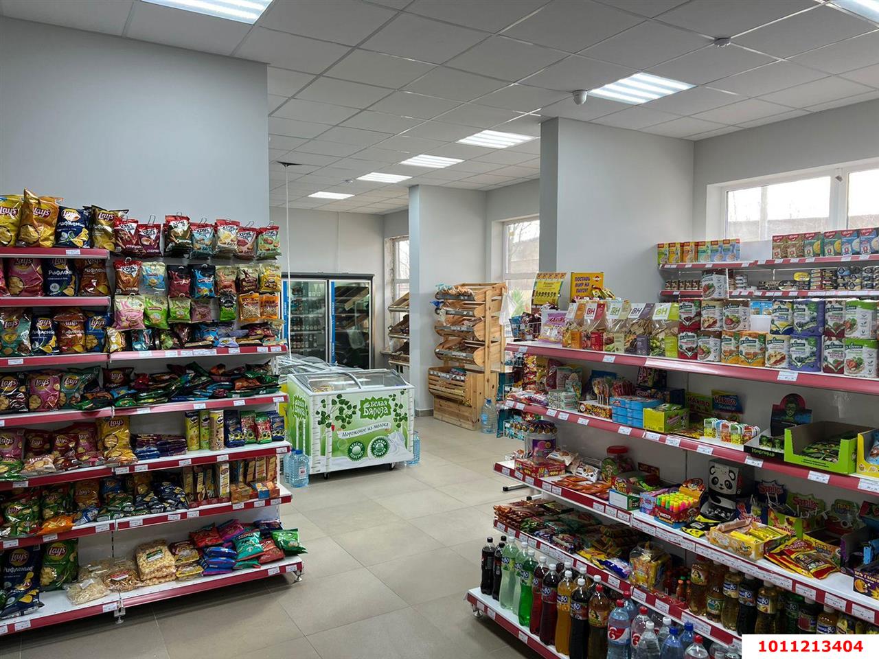 Фото №8: Торговое помещение 210&nbsp;м², 1/18&nbsp;эт. - Краснодар, Центральный внутригородской округ, Дубинка, жилой комплекс Радонеж, мкр. Черёмушки, ул. Вишняковой, 1/23к2