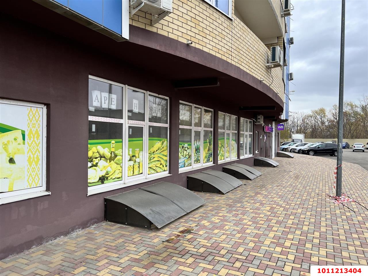 Фото №15: Торговое помещение 210&nbsp;м², 1/18&nbsp;эт. - Краснодар, Центральный внутригородской округ, Дубинка, жилой комплекс Радонеж, мкр. Черёмушки, ул. Вишняковой, 1/23к2