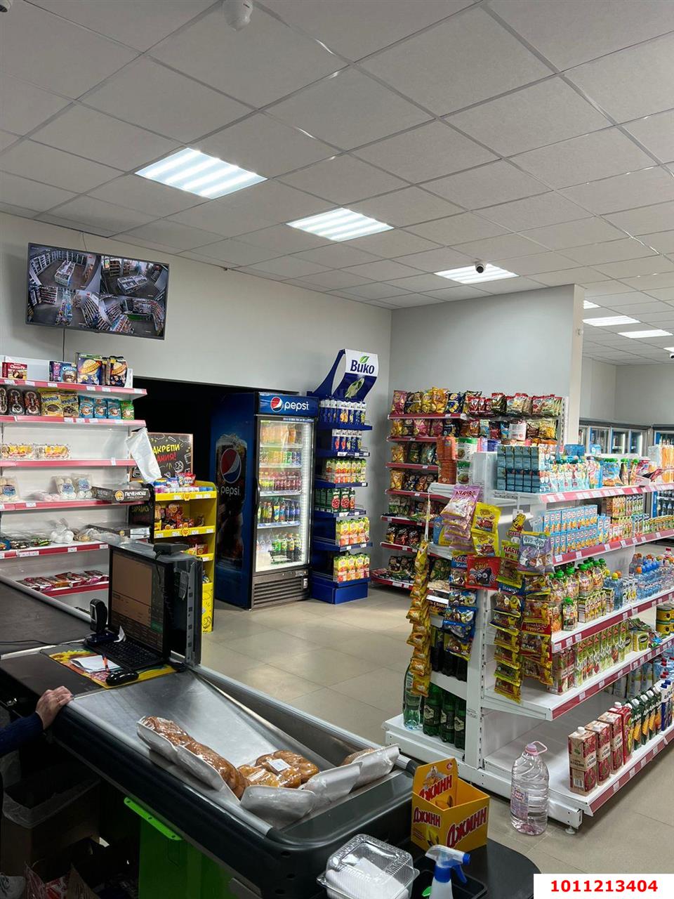 Фото №4: Торговое помещение 210&nbsp;м², 1/18&nbsp;эт. - Краснодар, Центральный внутригородской округ, Дубинка, жилой комплекс Радонеж, мкр. Черёмушки, ул. Вишняковой, 1/23к2