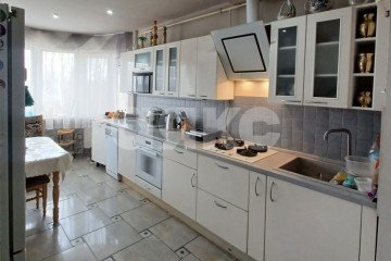 Фото №1: 3-комнатная квартира 104 м², 3/9 эт. - Горячий Ключ, мкр. Администрация, ул. Объездная, 2А