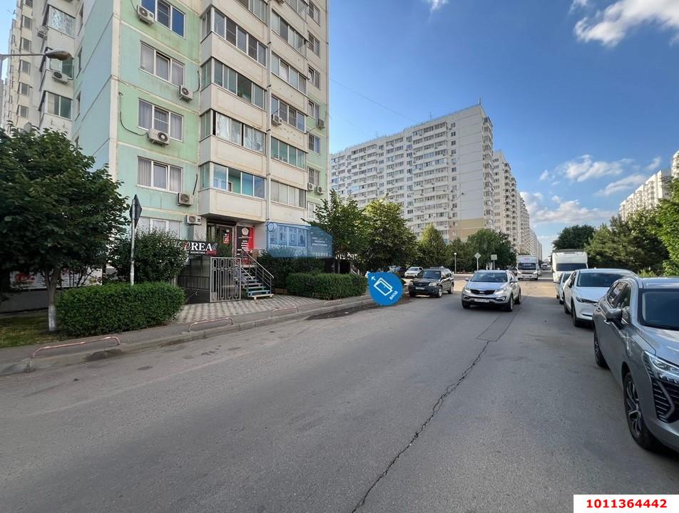 Фото №1: Торговое помещение 86&nbsp;м², 1/16&nbsp;эт. - Краснодар, Прикубанский внутригородской округ, мкр. Московский, ул. Карякина, 22