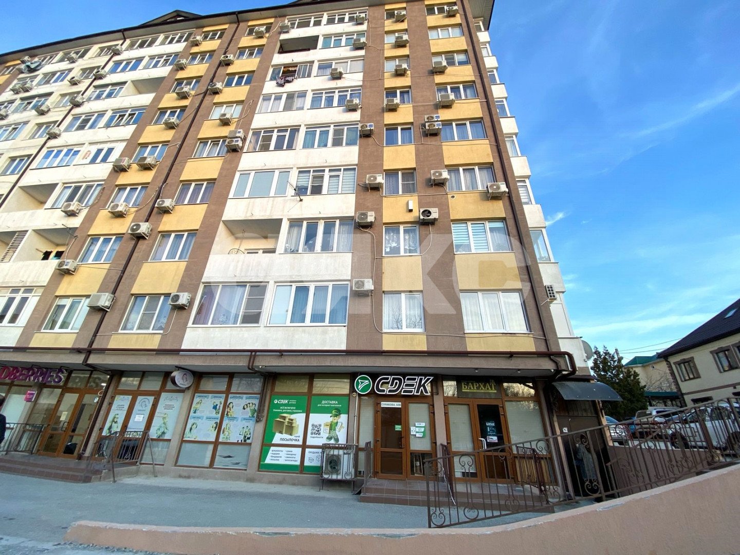 Фото №6: Коммерция 87&nbsp;м², 1/9&nbsp;эт. - Геленджик, Магилат, мкр. жилой комплекс Южный квартал, ул. Сурикова, 60В