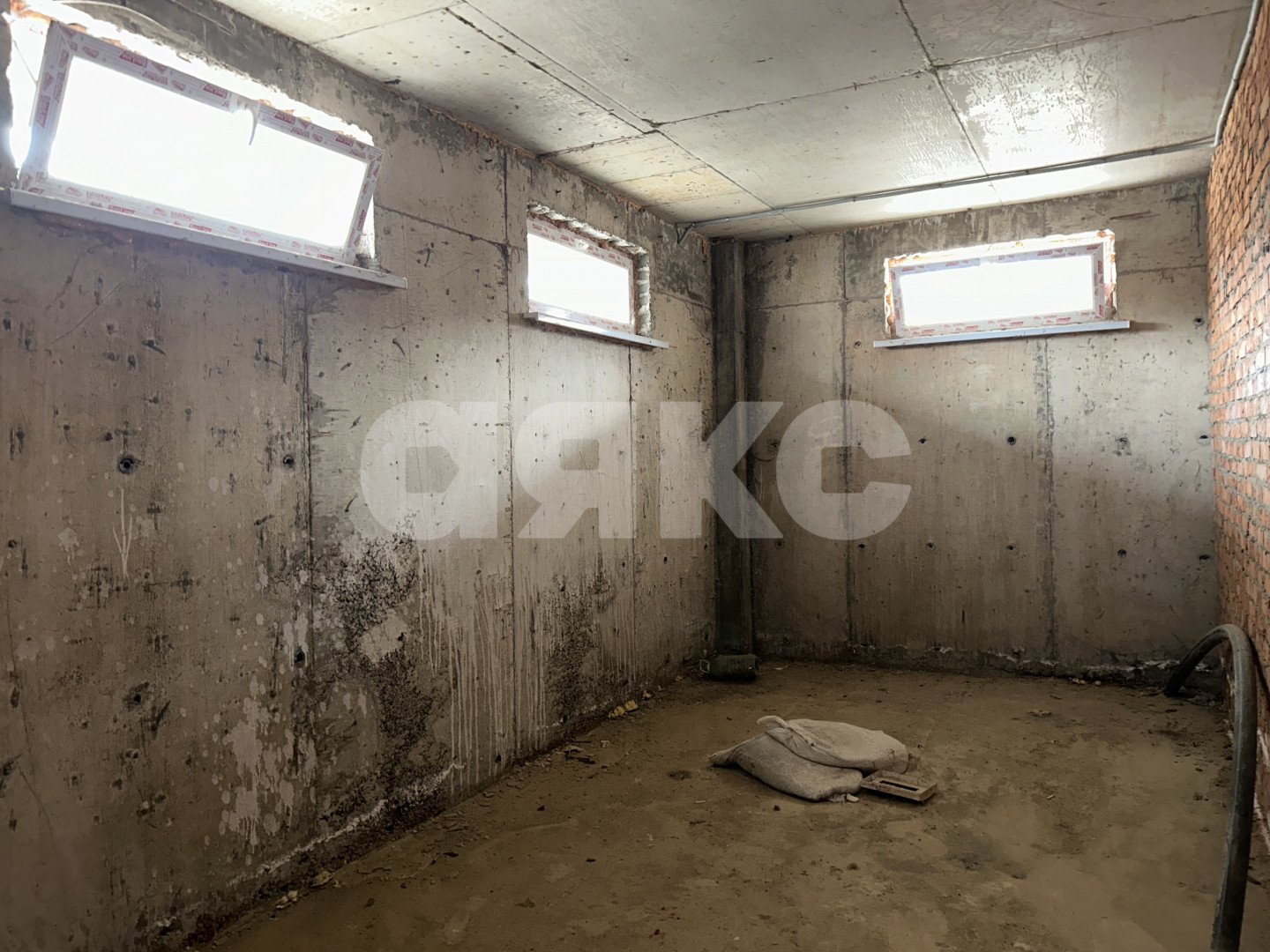 Фото №3: Коммерция 22&nbsp;м², -1/3&nbsp;эт. - Горячий Ключ, мкр. Курортная Зона, ул. Калинина, 15